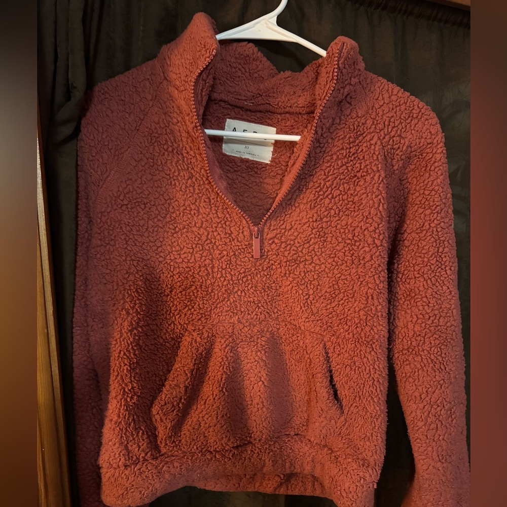 Women’s quarter zip fleece